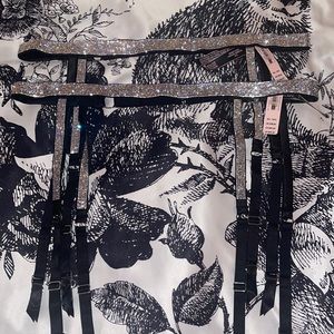 Victoria’s Secret rhinestone garter belt (black) 2 available